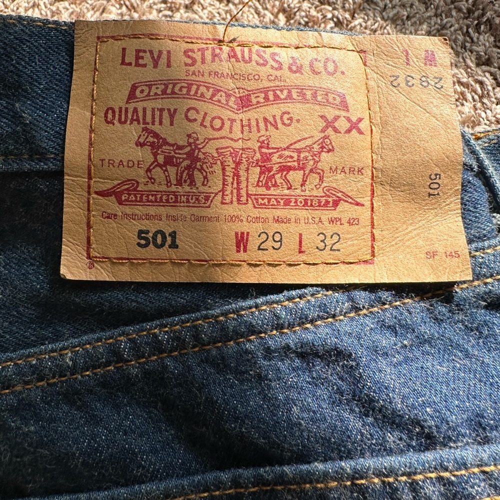 VINTAGE 1999 Levi 501's. MADE IN USA.